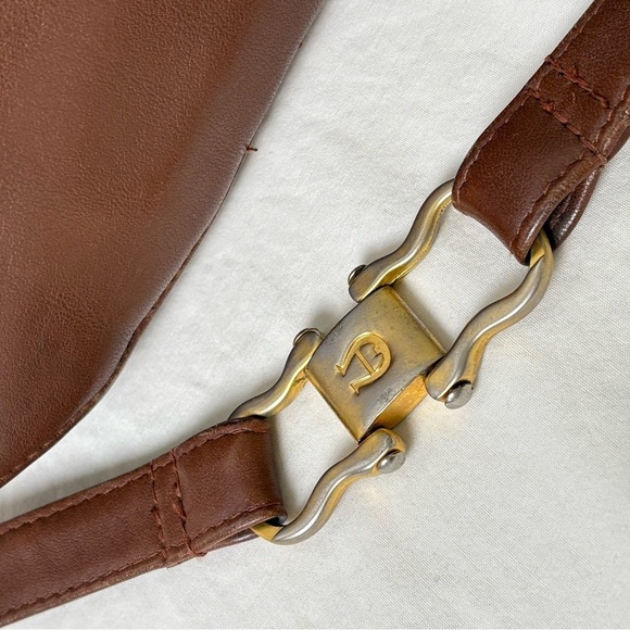 ETIENNE AIGNER Vintage Oval Leather Crossbody Unique Logo Hardware Classic - Picture 6 of 16